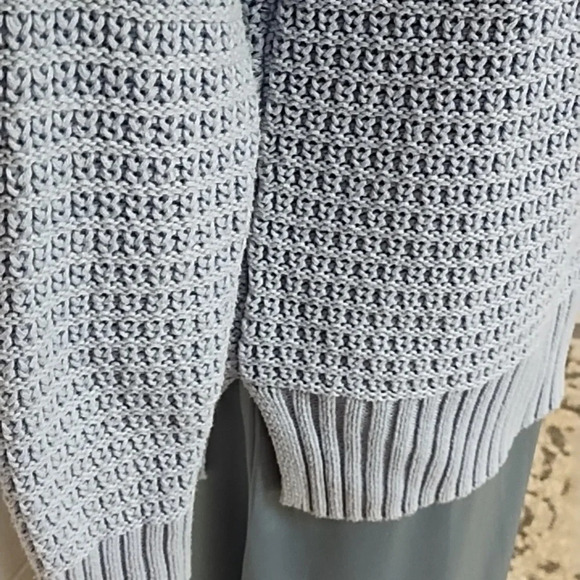 Cotton Blend Blue Sweater Oversized Small Side Slits V-Neck Rib Cuffs & Bottom - Picture 2 of 8